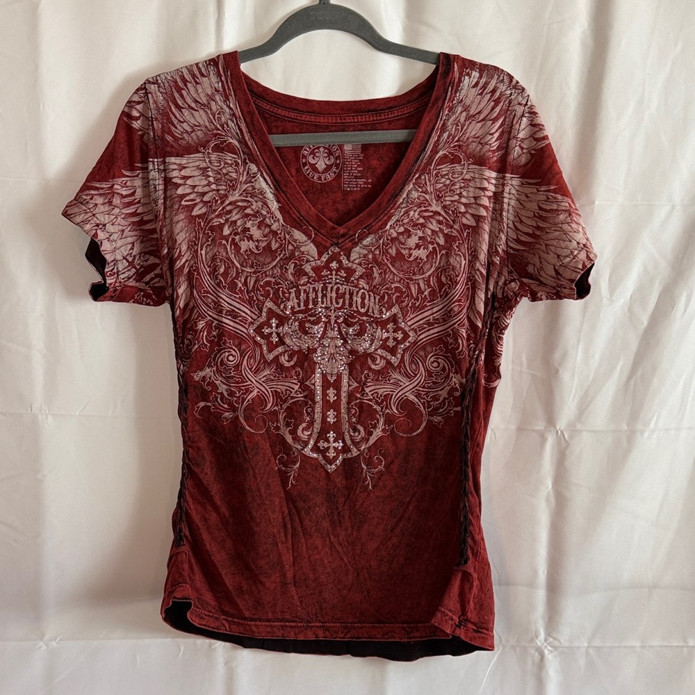Affliction Maroon Winged Graphic V-Neck Tee
